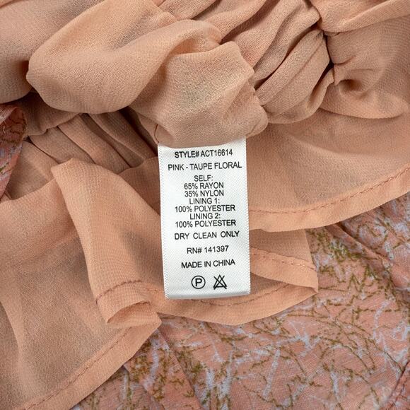 ASTR The Label Theron Bubble Sleeve Peplum Top Sz Small Pink Taupe Floral - Picture 6 of 7